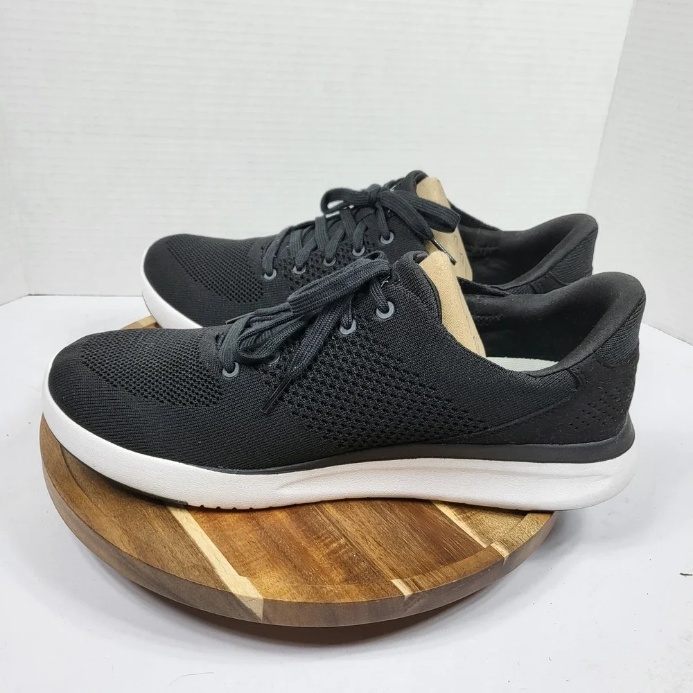 Kizik Lima Sneakers Mens 10.5 Black New Hands Free Knit Slip On DLIMMB041051D